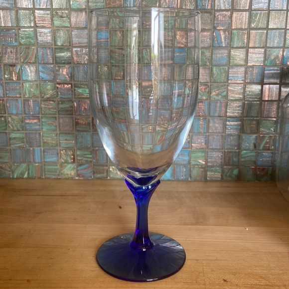 8 Inch Tall Set of 4 Blue Stem Glass Goblets - Picture 1 of 5